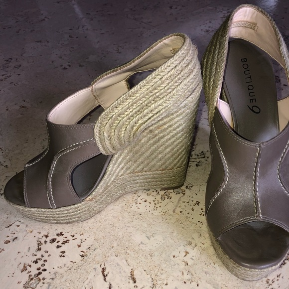 Boutique 9 leather Wedges - Picture 2 of 2